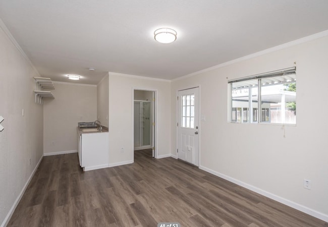 Building Photo - 4/2 + Detached Studio & Pool! One Property...