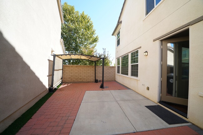Building Photo - 28955 Buena Vista Ct