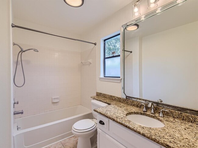 Building Photo - 2834 Gettysburg Dr