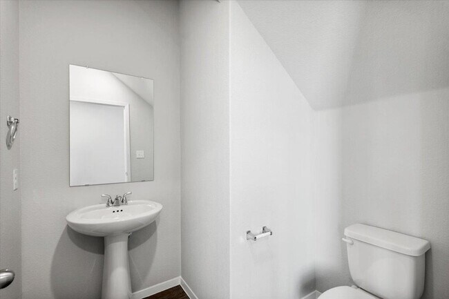 Building Photo - 2711 Totley Rd