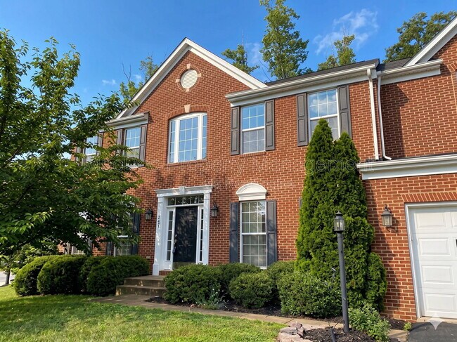 Building Photo - 121 Riggs Rd