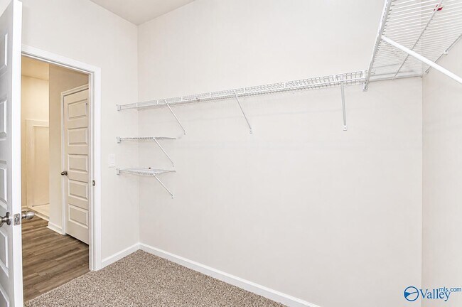 Building Photo - 118 Betty Williams Dr