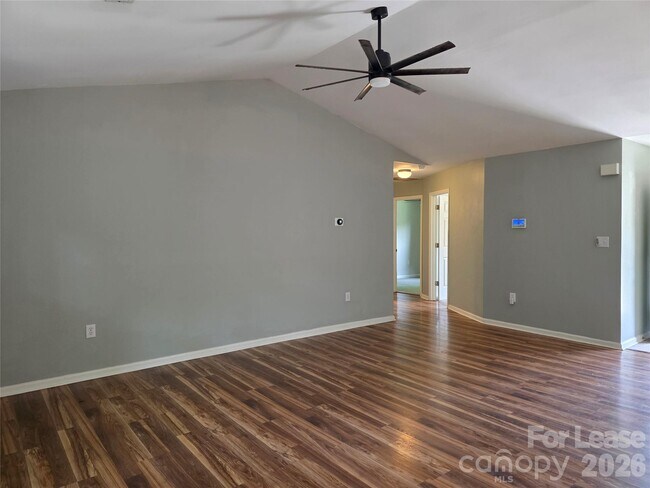 Building Photo - 221 Auten Cir