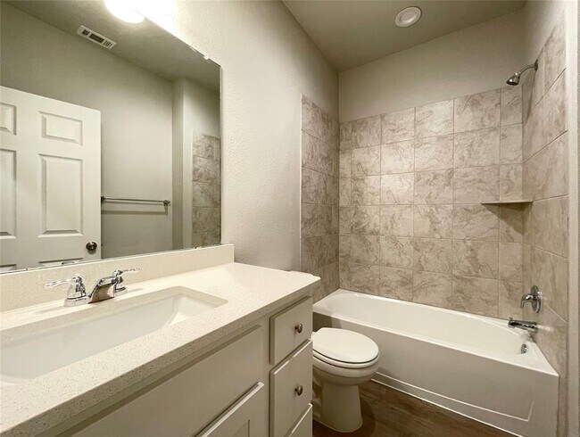 Building Photo - 1603 Denesa Dr