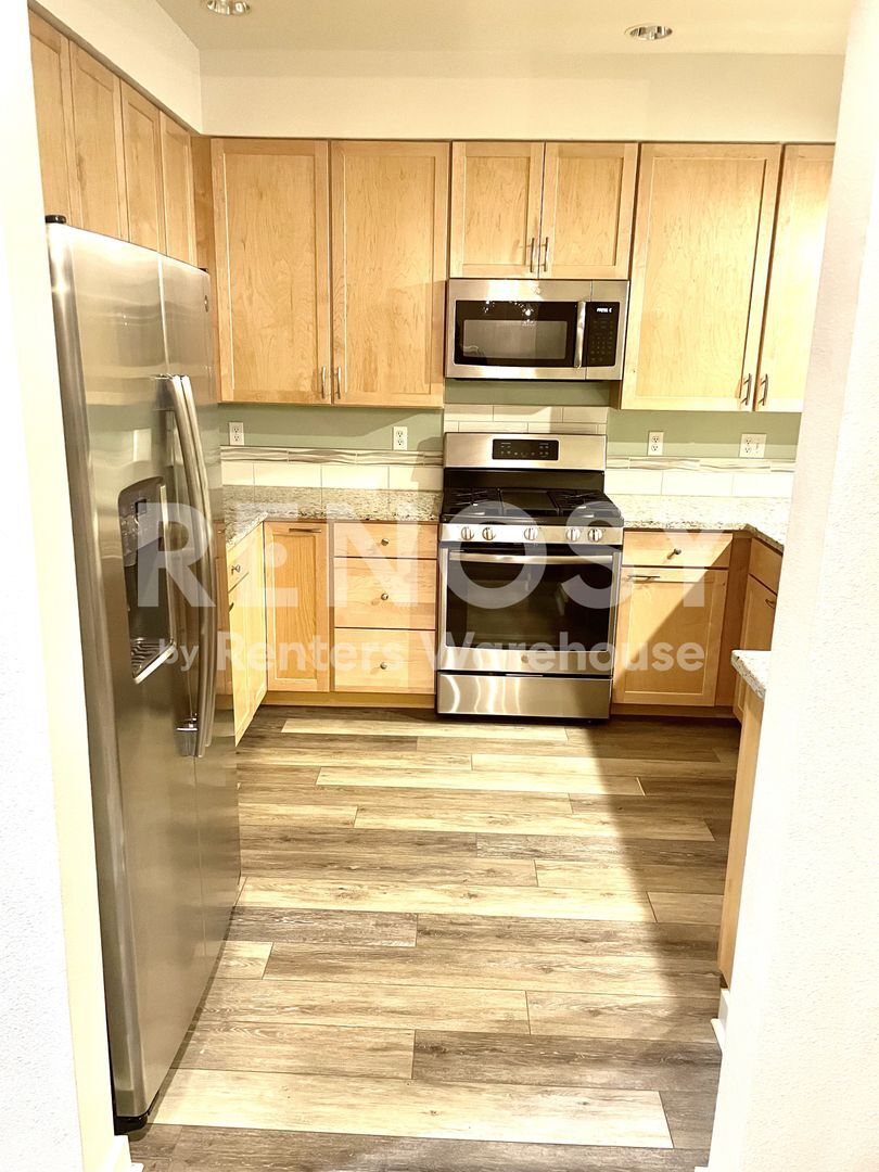 Building Photo - 15605 NE 91st Way