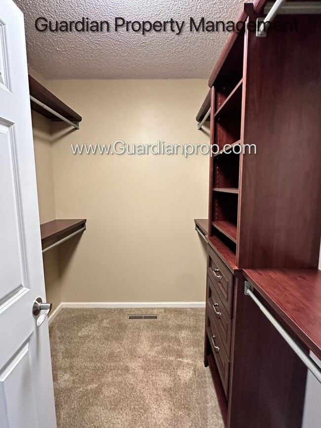 Building Photo - Eagan Single Family Home, Office, Deck, Patio, 2 Car Garage, Available Late July/Aug