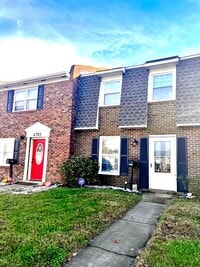 Building Photo - 4705 Brompton Square