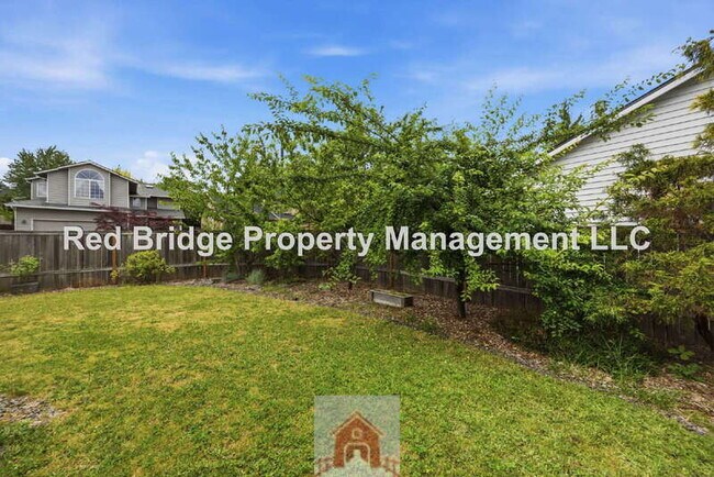 Building Photo - 13571 SW Uplands Dr