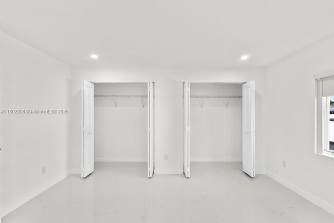 Building Photo - 4001 NW 187th Terrace