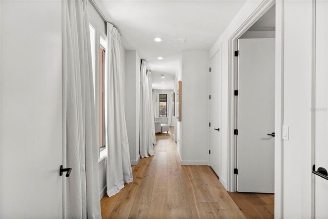 Building Photo - 1123 Abbeys Way