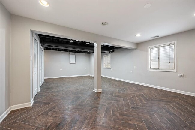 Building Photo - 1720 William Dr