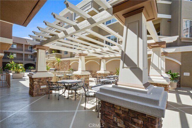 Building Photo - 2750 Artesia Blvd