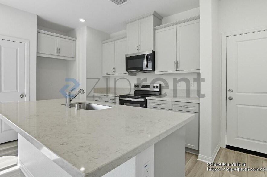 Building Photo - 8554 Midway Ln