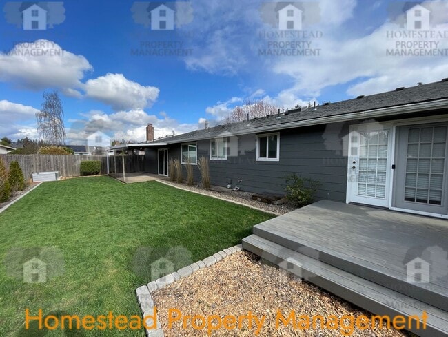 Building Photo - OUTSTANDING KEIZER LOCATION!