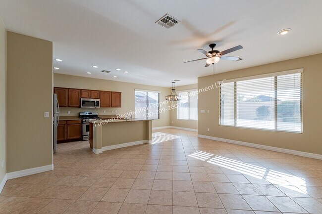 Building Photo - 799 West Camino Tunera