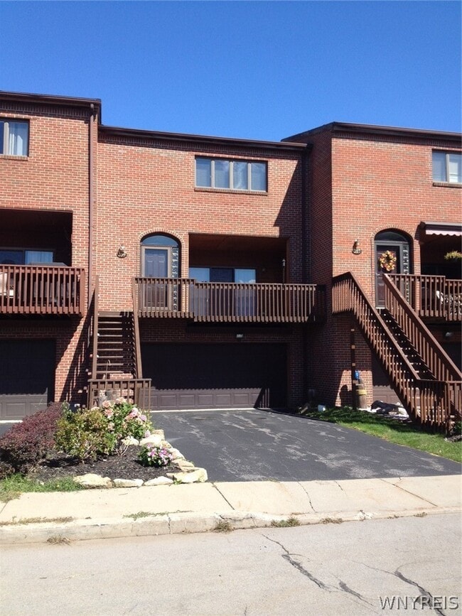 Building Photo - 359 Lakefront Blvd
