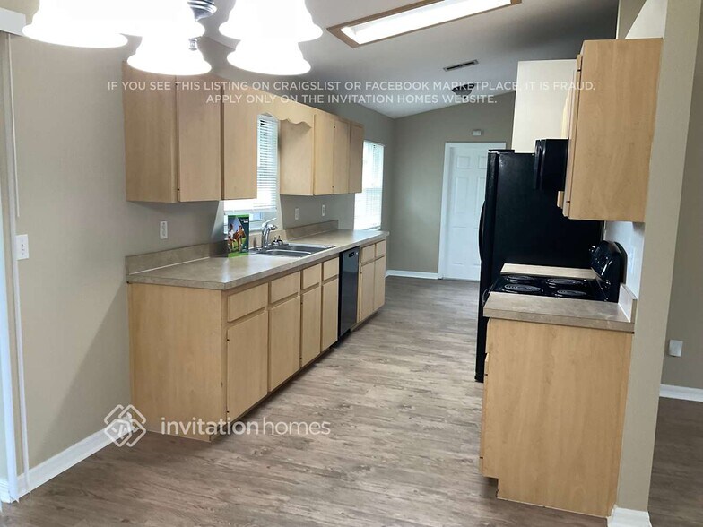 Building Photo - 3103 Lime Tree Dr