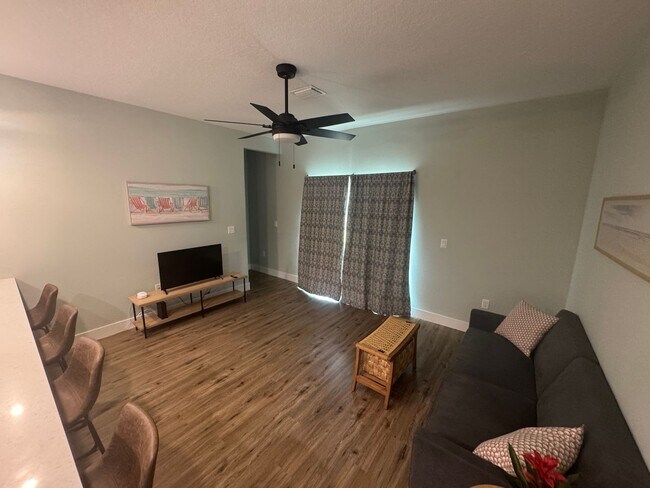 Building Photo - 930 Paddleboard Ct