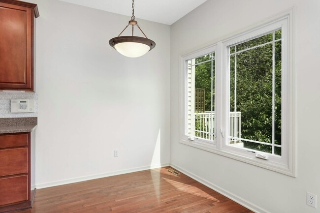 Building Photo - 15865 Porchlight Ln