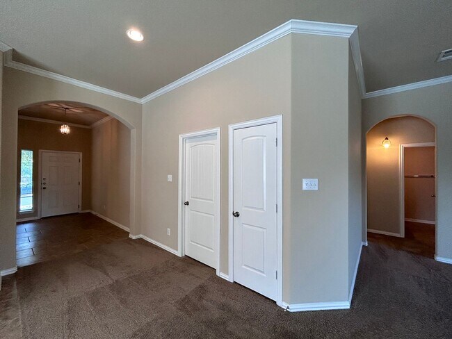 Building Photo - 2204 Tranquility Ln