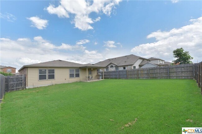 Building Photo - 5722 Stanford Dr