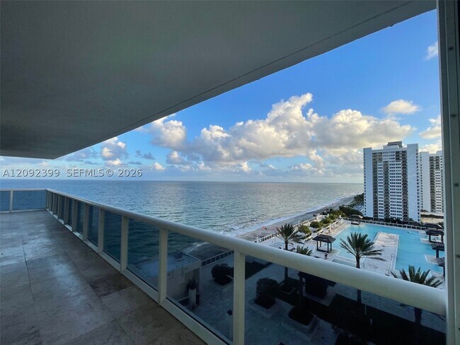 Building Photo - 1830 S Ocean Dr