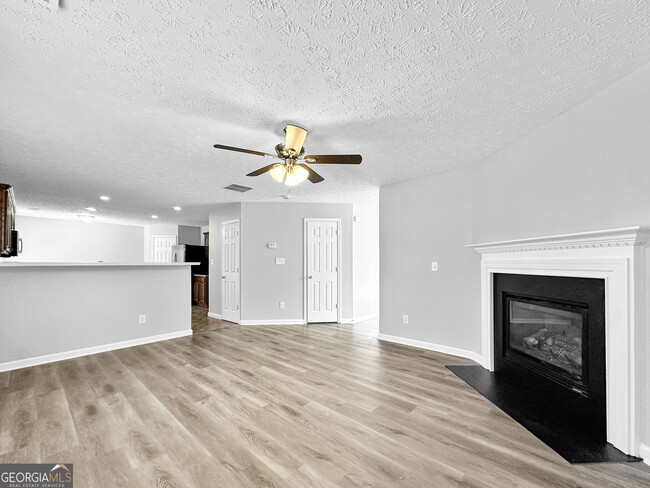 Building Photo - 4045 Springvale Way