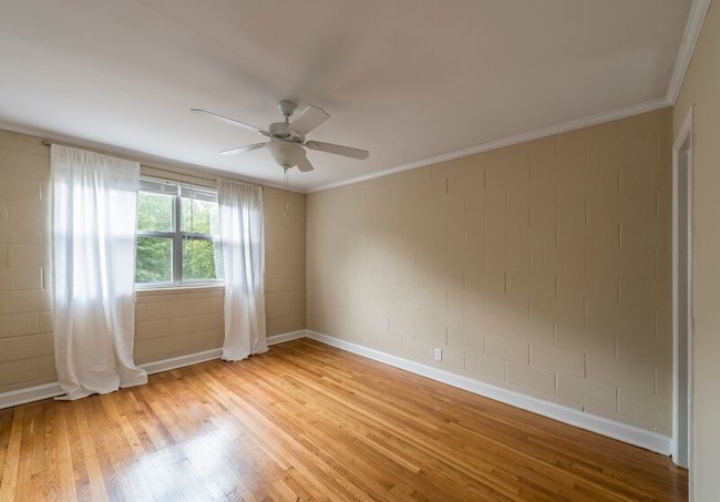 Spacious Bedroom - Park South Apartments