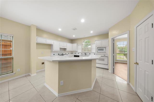 Building Photo - 2808 Barksdale Dr