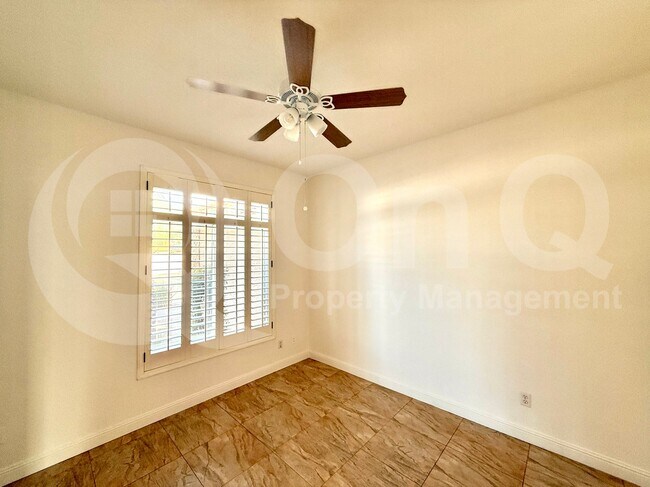 Building Photo - 1625 W Gunstock Loop
