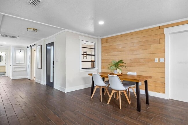 Building Photo - 12756 Poinsettia Ave