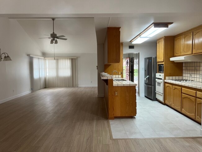 Primary Photo - 4053 Mt Barnard Ave