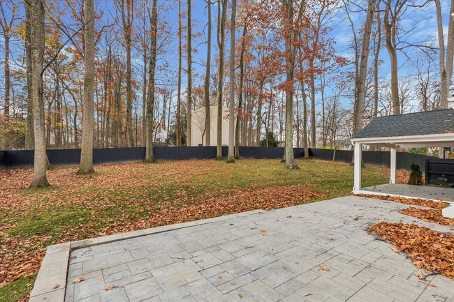 Building Photo - Stunning Renovated 5-Bedroom Exton Home – 6-Month Lease, Gourmet Kitchen & Walkout Basement