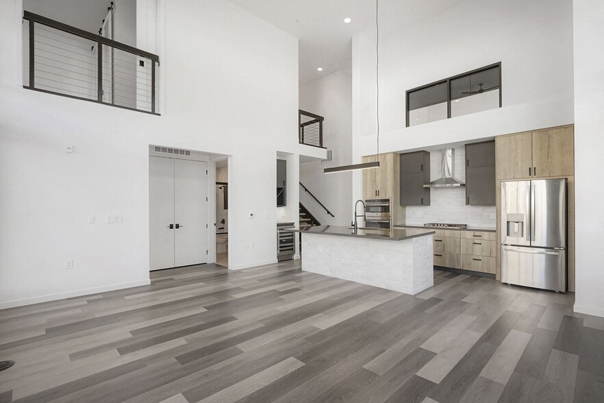 Building Photo - Portola at SouthGlenn