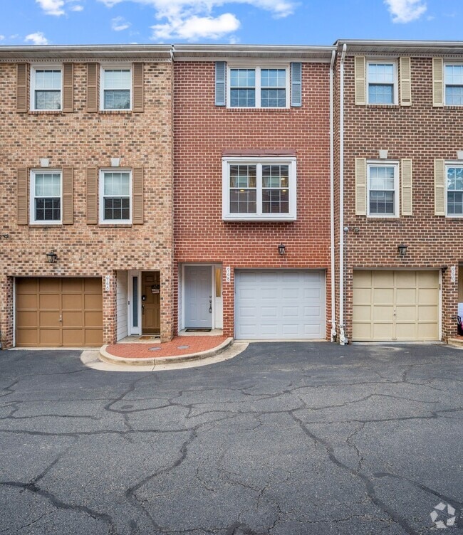 Building Photo - 948 S Rolfe St
