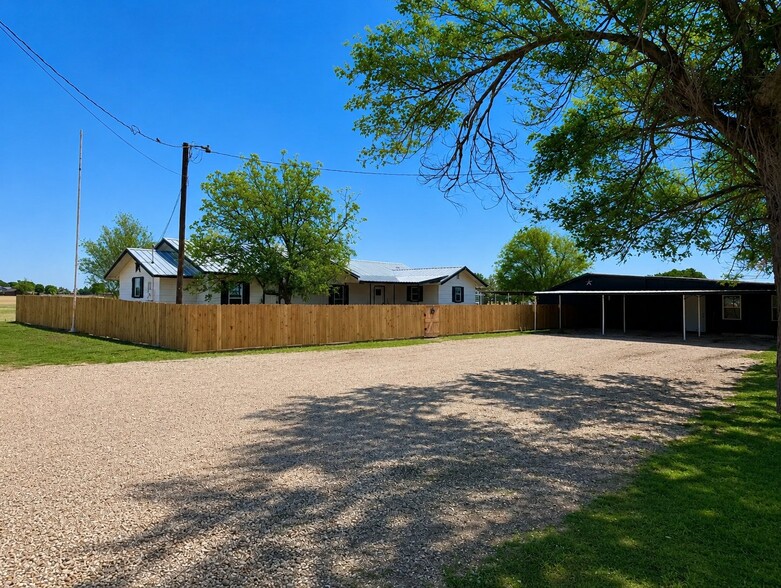 Building Photo - 7212 N County Rd 3300