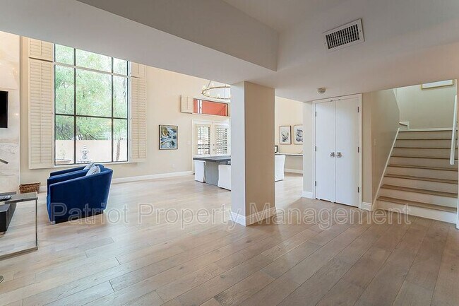 Building Photo - 8602 E Vista Del Lago