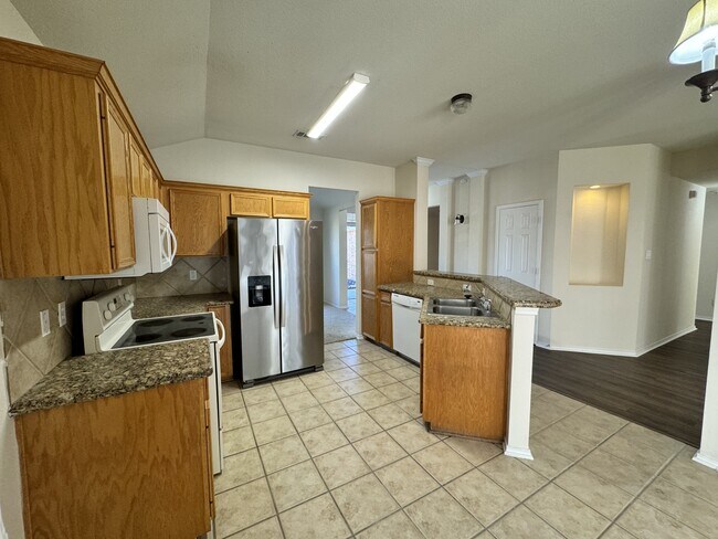 Building Photo - 2041 Rain Dance Loop