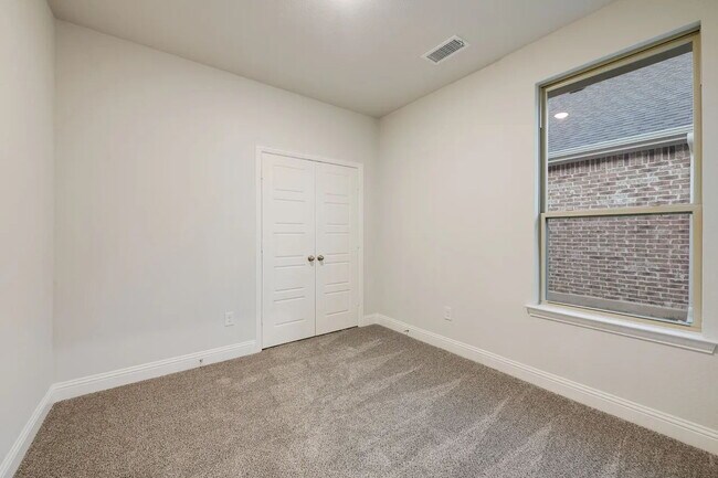 Building Photo - 3125 Buckeye St