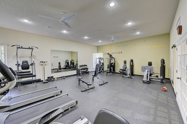 Building Photo - 2756 Carnation Ct