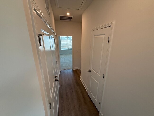 Building Photo - Brand New Townhome in Ballantyne!!