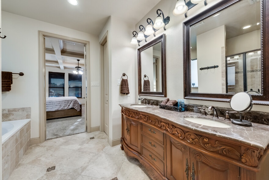 Building Photo - 2129 Portwood Way