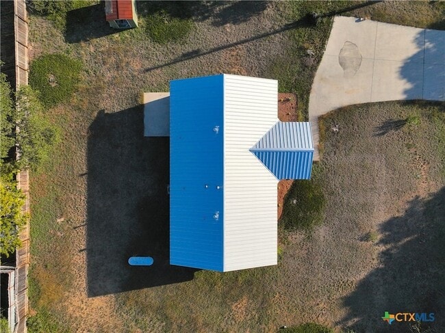 Building Photo - 1616 Lonesome