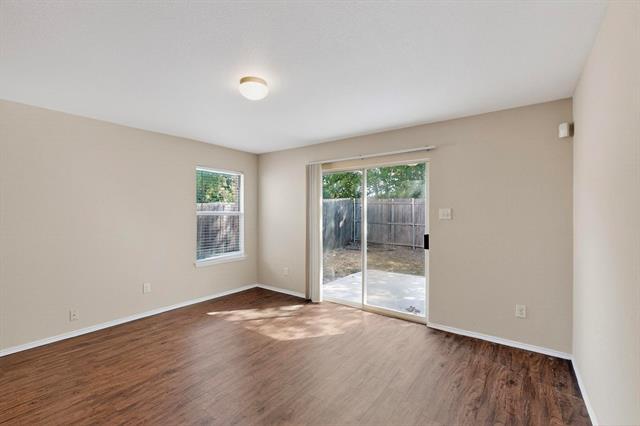 Building Photo - 9120 Sun Haven Way