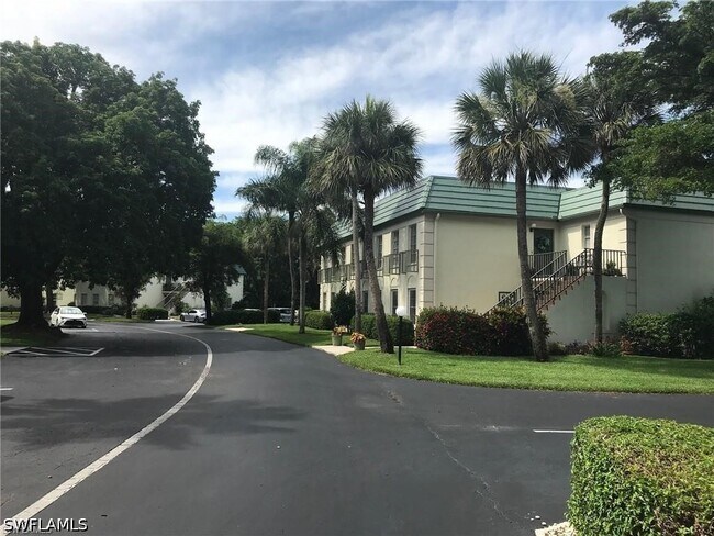 Building Photo - 1645 Spoonbill Ln