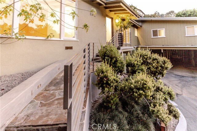 Building Photo - 2412 Canyon Oak Dr
