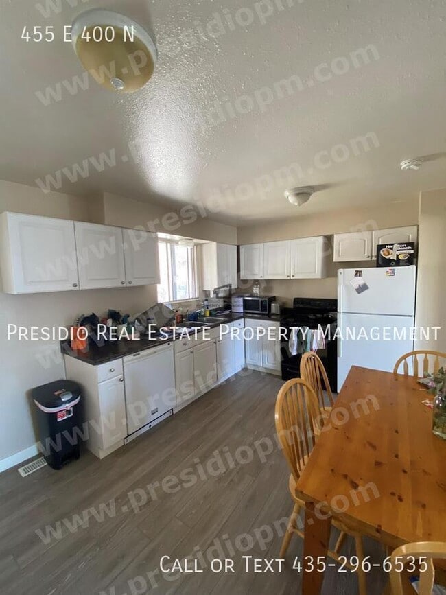 Building Photo - 455 E 400 N
