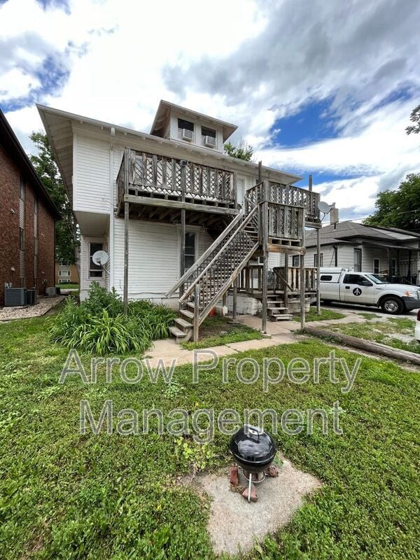 Building Photo - 1341 D St