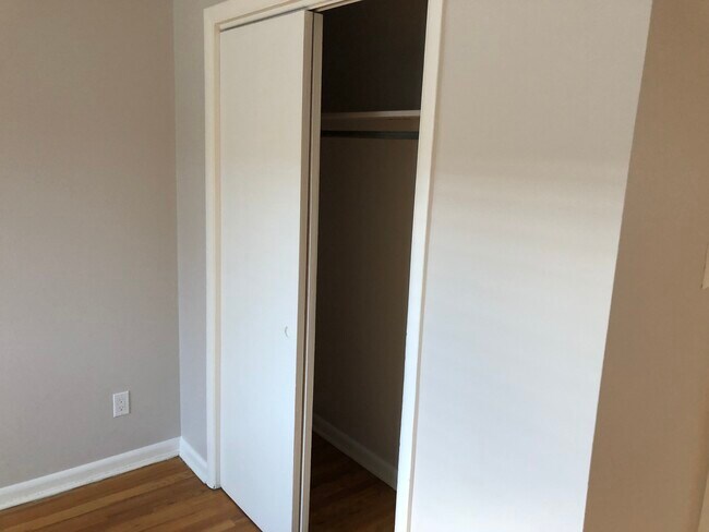 Building Photo - 3371 Sheridan Boulevard