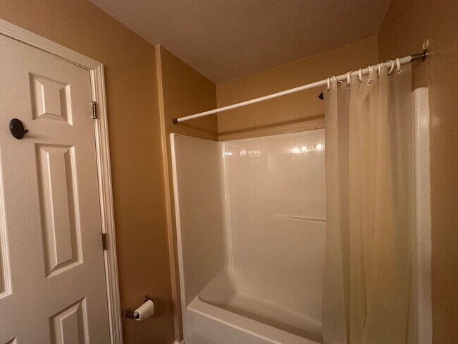 Building Photo - 7206 Jaffrey Ct